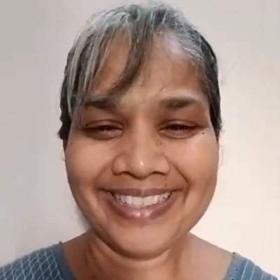 Happy parent of student enrolled in Cyboard School best online school in India